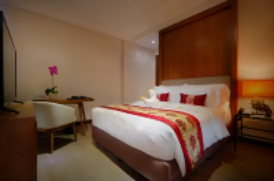 Royal Tulip SpringHill Resort Jimbaran Отели в г. Бали