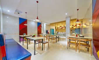 Guangdong Airport Hotel (Guangzhou New Baiyun International Airport Direct Store)