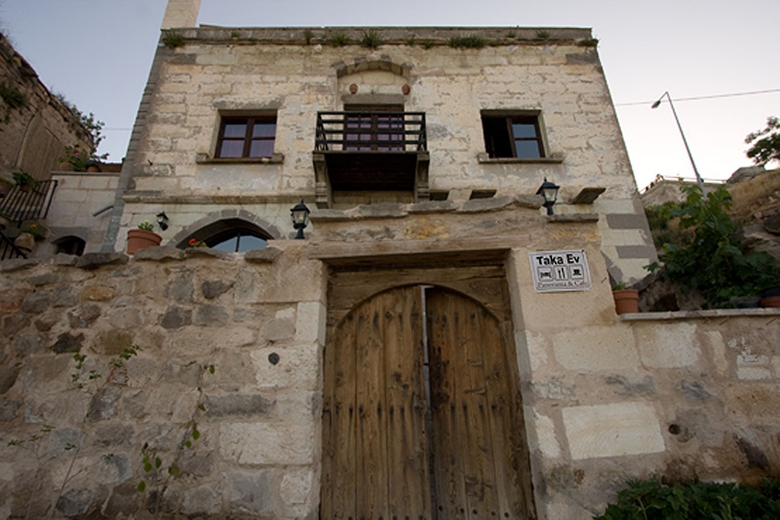 Takaev Cave Hotel