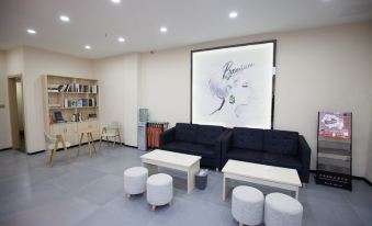 7 Days Inn (Yichang CBD Business Center) - Housity