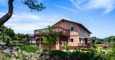 J&J Pension Hotels in Согвіпо
