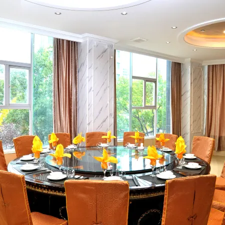 Vienna Classic Hotel (Anlu Jiefang Avenue)