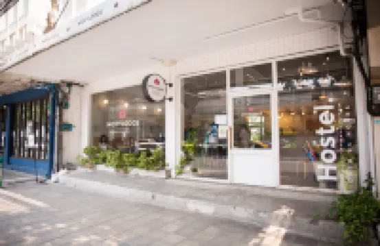 โมวี่ลอดจ์ โฮสเทล โรงแรมใกล้สถานี BTS ราชเทวี