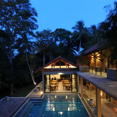 Arika Villa