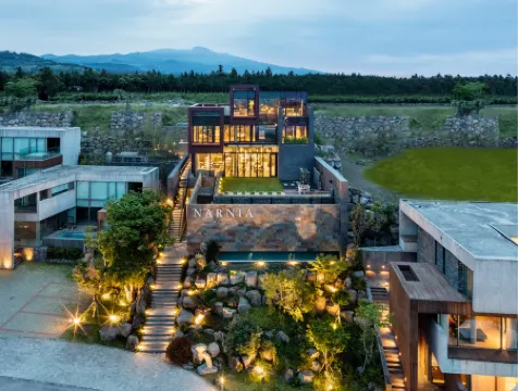 Bayhill Pool & Villa