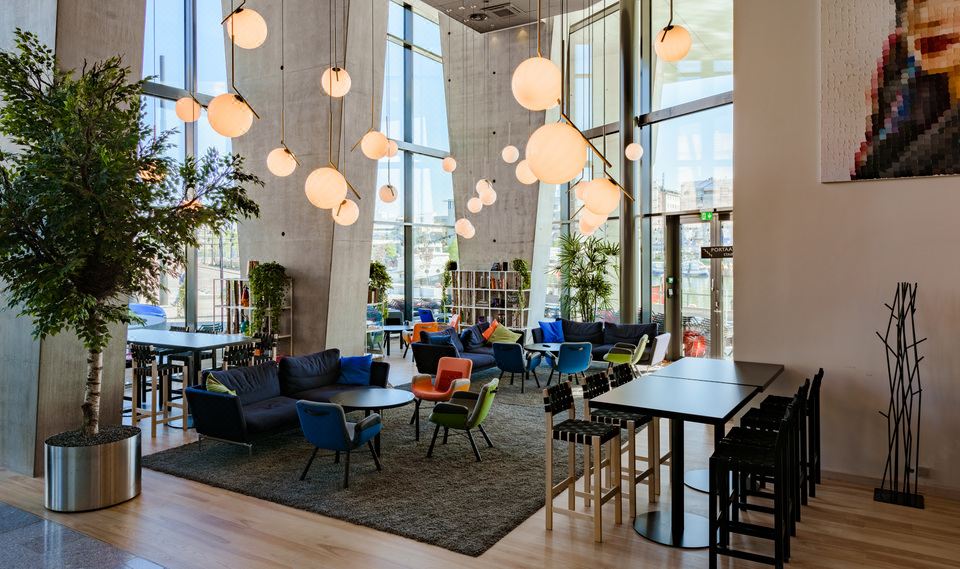 2. 클라리온 호텔 ..