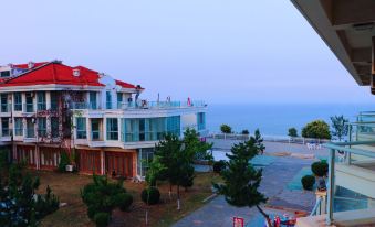 One meter Sunshine Seaview Hotel (Liandao Scenic Spot Store)