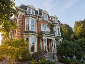 The Mansion on Delaware Avenue