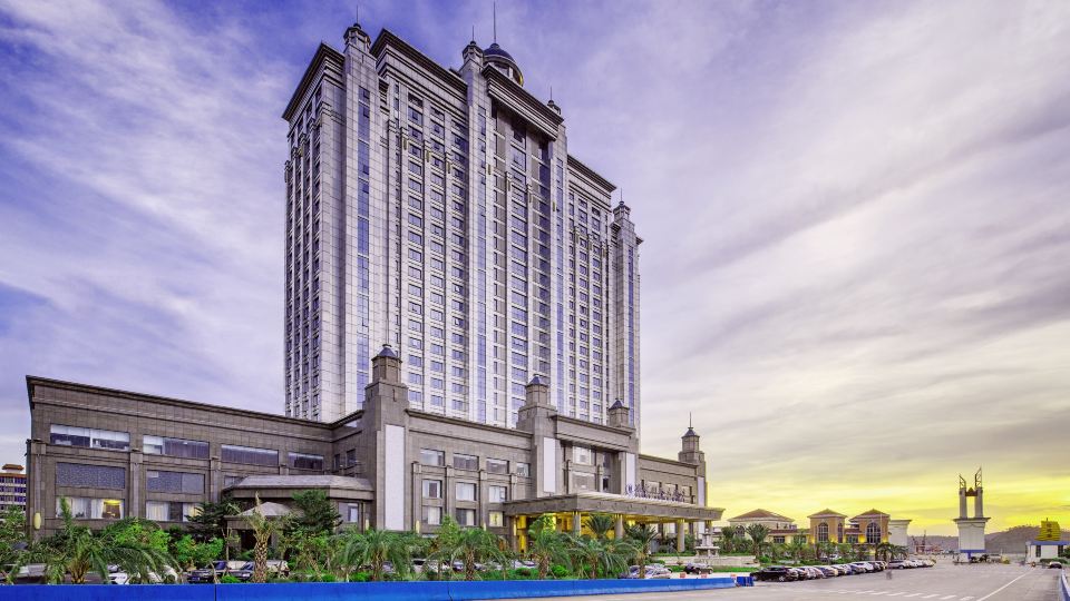 Glory Charm Hotel