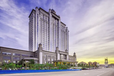 Glory Charm Hotel