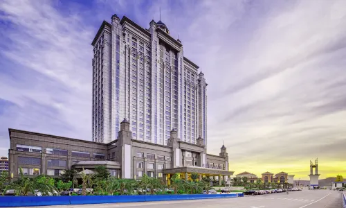 Glory Charm Hotel