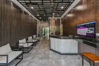Fuzhou Modern Crown Hotel (Cangshan Wanda Branch)