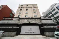 Hotel U