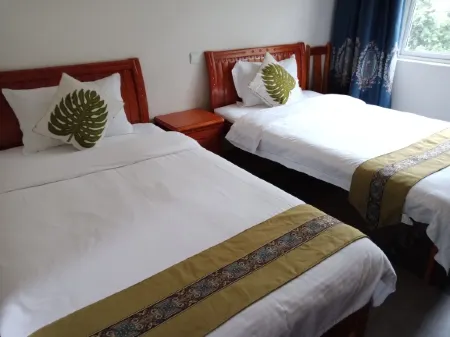 Yanbian Shizaishi Farm Stay Отели в г. Яньбянь