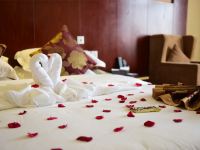 香格里拉古城国际大酒店 - 蜜月大床房