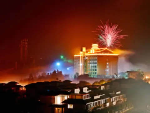 Xicheng Hotel فنادق في لوى بينغ