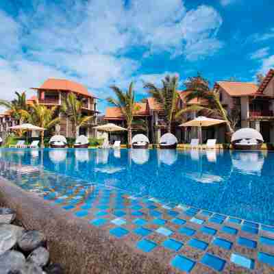 Crystals Beach Resort Belle Mare, a member of Radisson Individuals Hotel Exterior