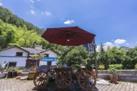 Shege Liaoliang Boutique Hostel Hotels in East&West Rock Scenic Area