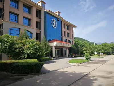 Jiusan Hotel