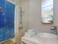惠州小径湾时光屿海轻奢海景公寓 - 波西米亚180度海景双床房