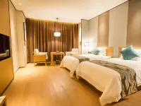 Phoenix City Hot Spring Resort فنادق في مينخَو
