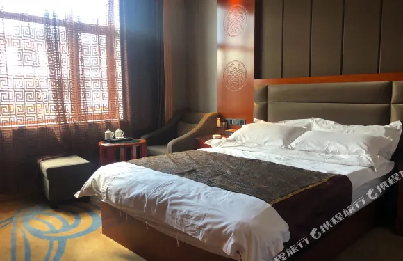 瑪曲郎格爾多酒店