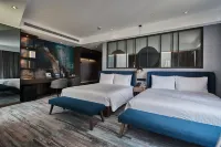 Harbour 10 Hotel - Balcony