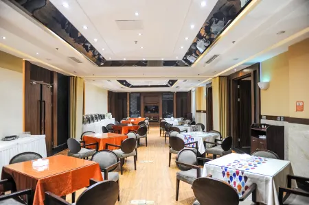 Starway Hotel (Dujiangyan Scenic Area Nanqiao) Отели рядом со станцией Liduigongyuan Railway Station