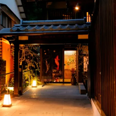 Oyado Hakusan Youtei Sanaeda - غرفة مطلة على الجبل