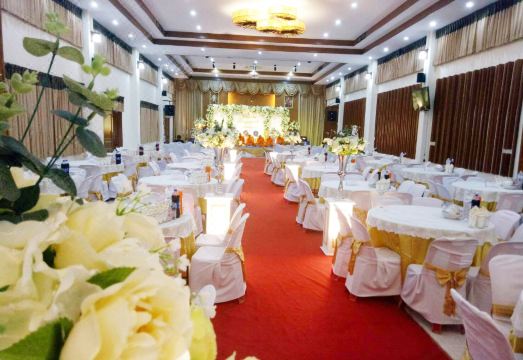 차오파야타라 리버사이드 호텔