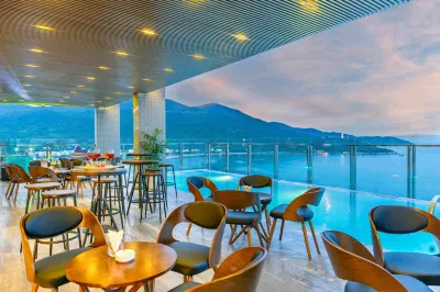 Grand Gold Hotel Hotels near Nui Son Tra