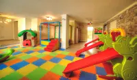 Jasmine Court Hotel & Casino Hotels in Zeytinlik
