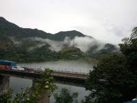 东江湖雾漫山庄