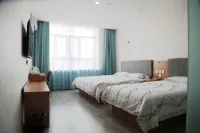 City 118 Chain Hotel (Ulanhaote Wuyi Square Store)