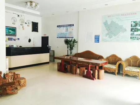 Huayaodai Hotel Отели рядом с достопримечательностью «Sea of Clouds Sunrise Viewing Platform»