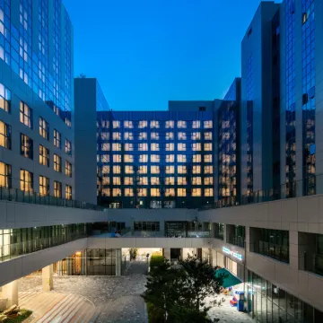 GOLDEN TULIP Incheon Airport Hotel & Suites Hotels near Incheon Airport T2 Station