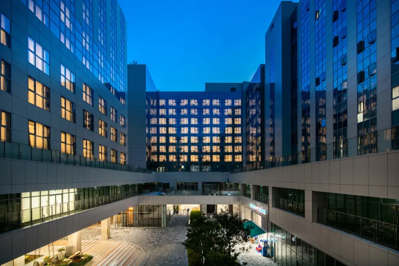 GOLDEN TULIP Incheon Airport Hotel & Suites