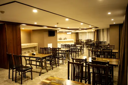 Longting Business Hotel