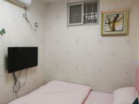 青果酒店公寓(郑州中原万达店) - 温馨大床房(公共卫浴)