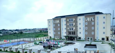 De Edge Hotel Hotels near Chuks Plaza
