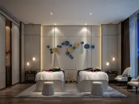 Ramada Plaza by Wyndham Xiangyang Xiangzhou Hotels in Xiangyang