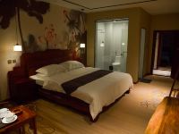 安宁茶屿红木酒店 - 中式雅致红木大床房