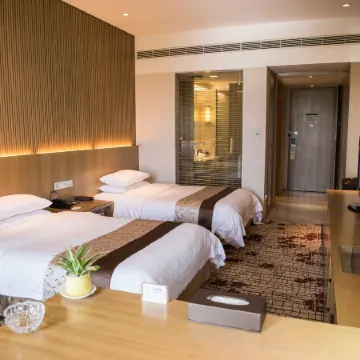 Chalon International Hotel Отели рядом с достопримечательностью «Jinjiu Refuge»