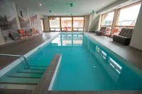 Moose Hotel and Suites - Uima-altaat