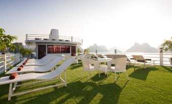 Halong Sapphire Cruise