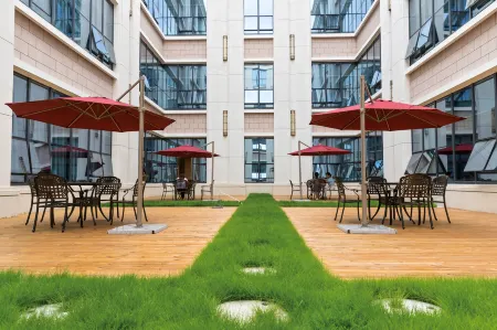 DING FENG XIANG HOTEL Отели рядом с достопримечательностью «Datong School»