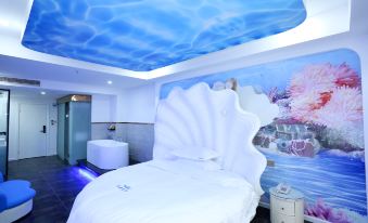 Tongjiang Youth Memory Theme Hotel