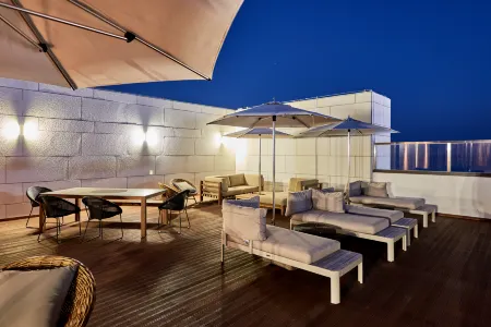 Brown Dot Hotel  songjeong