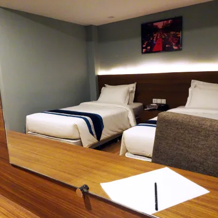 Hotel Azure