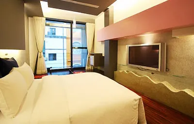 屏東金沙灣二館時尚旅店 雙流國家森林遊樂區附近的飯店
